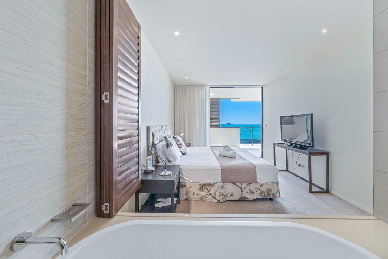 Executive On Whisper Bay - Cannonvale Airlie Beach Kültér fotó